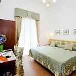 فندق Royal Hills 4*