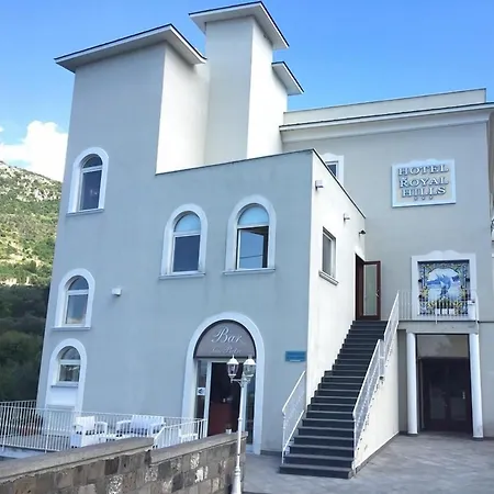 Hotel Royal Hills 4*