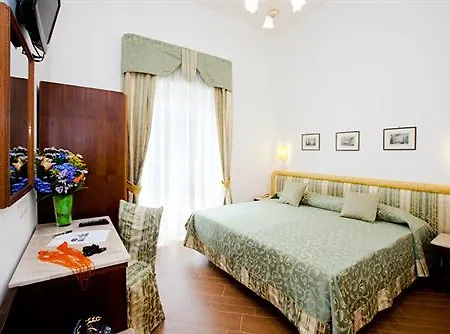 Hotel Royal Hills 4*