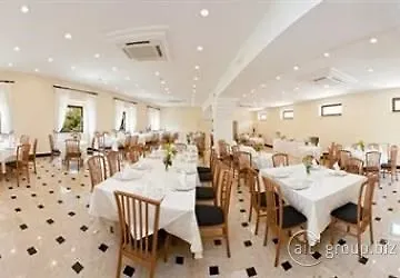 فندق Royal Hills 4*